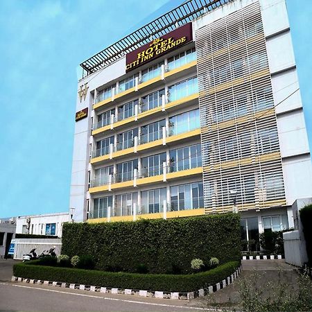 Hotel Citi Inn Grande Chandīgarh Exterior foto