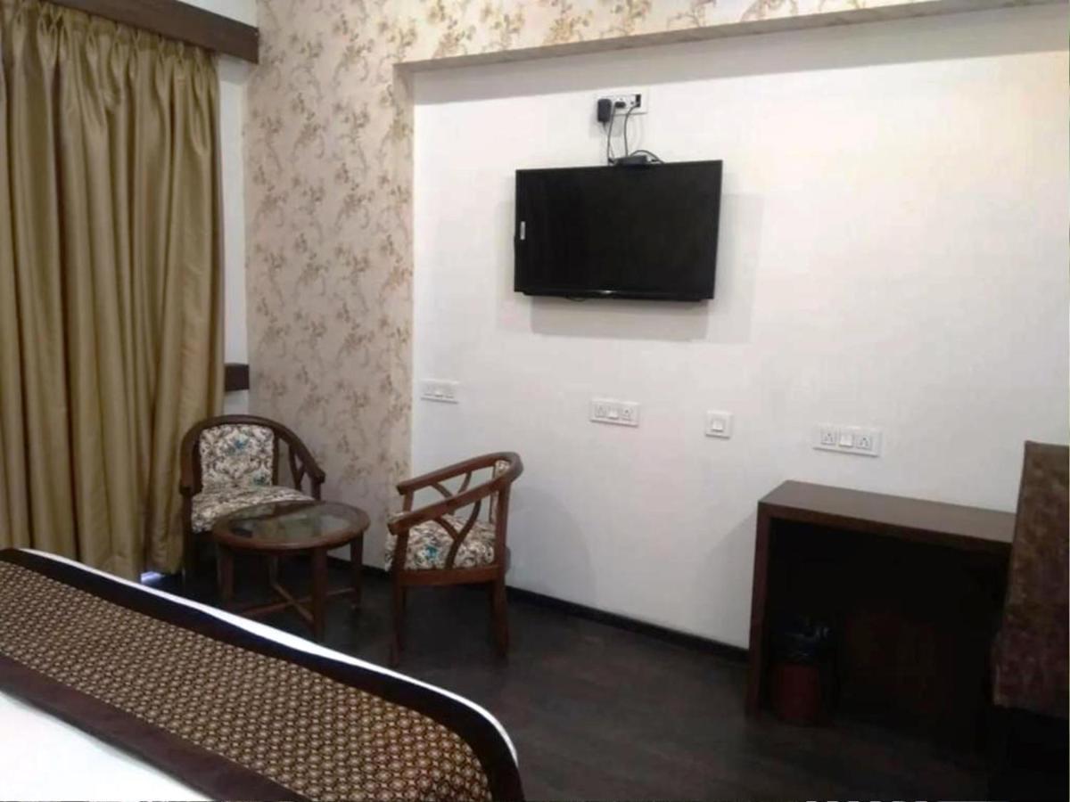 Hotel Citi Inn Grande Chandīgarh Exterior foto