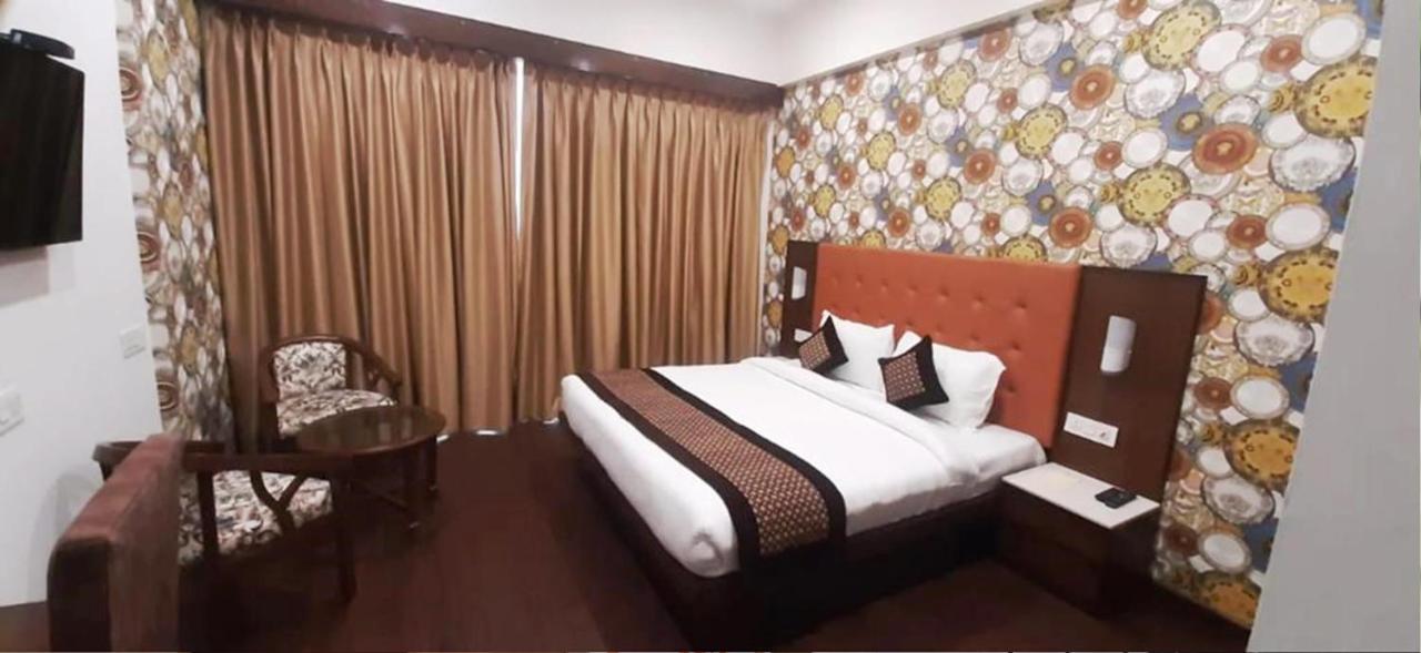 Hotel Citi Inn Grande Chandīgarh Exterior foto